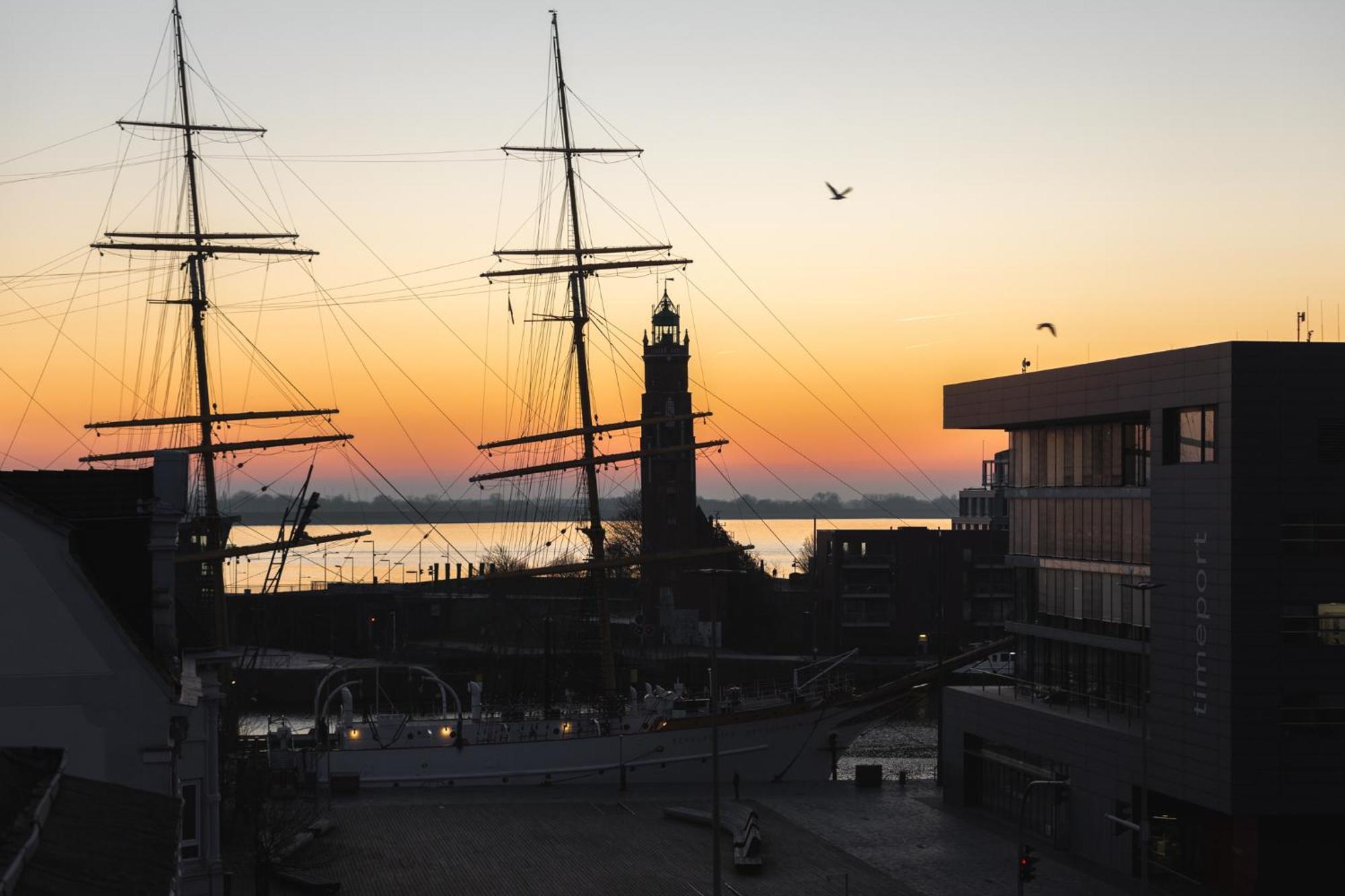 Koje Neun I Apartment Im Zentrum Mit Hafenblick Bremerhaven Eksteriør billede